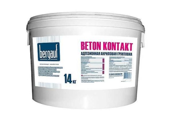 Немецкая фирма Бергауф (Bergauf) тоже имеет акриловую грунтовку Beton Kontakt